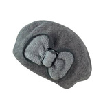 Beret Urok Kokardy